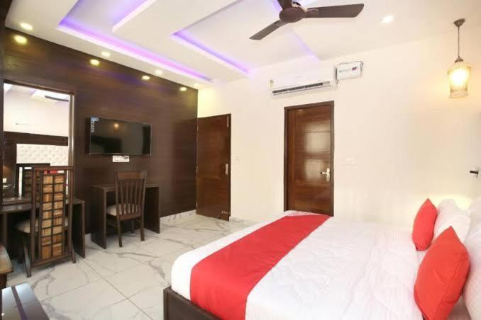 Hotel Ska Chandīgarh Екстериор снимка